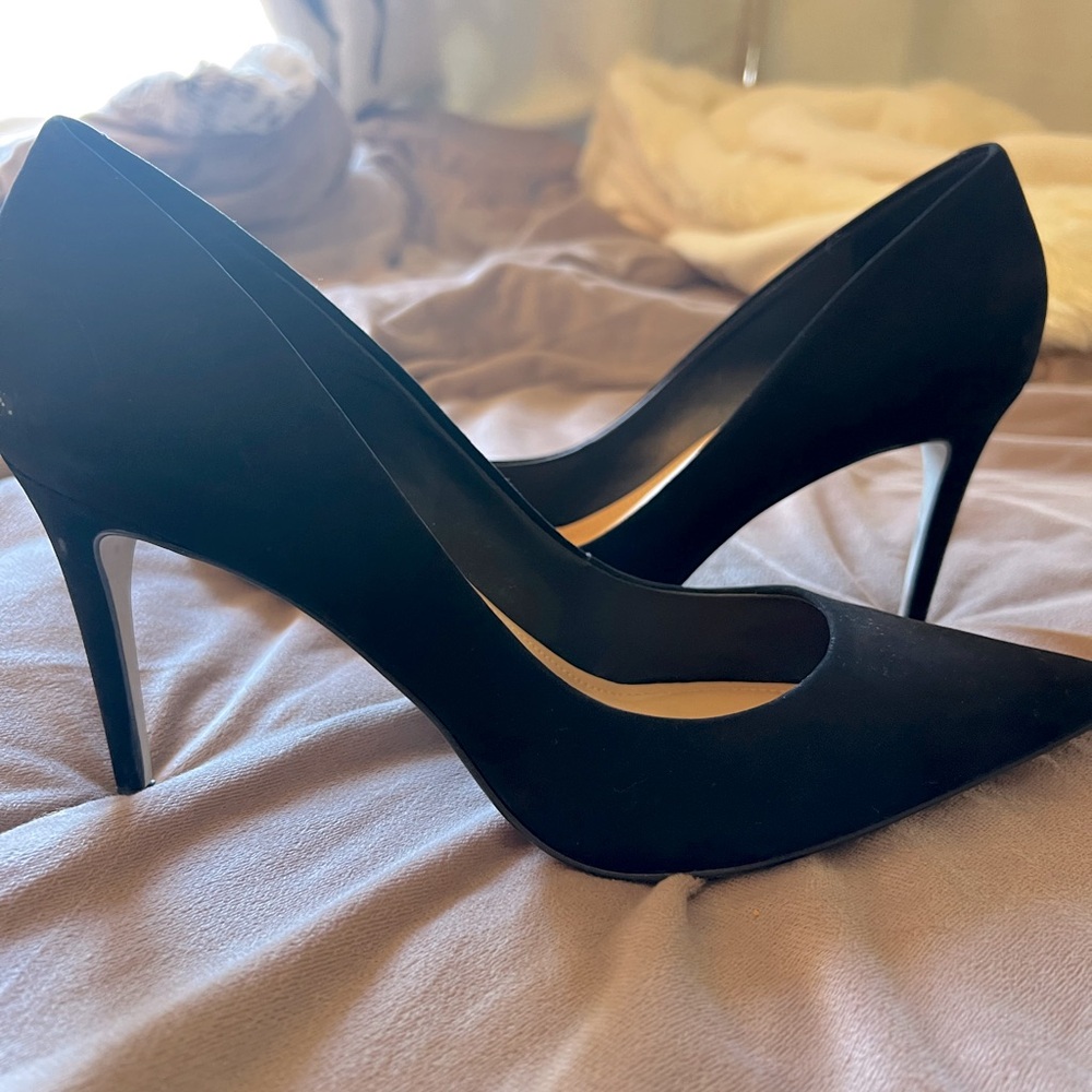 Black suede pumps size 10 Saks Fifth Avenue